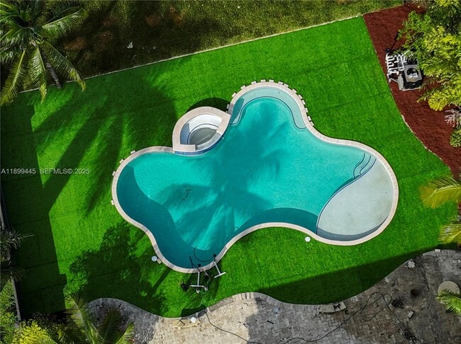 Building Photo - 112 NW 14th Way