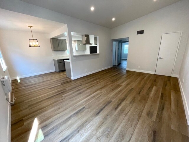 Foto principal - 1236 Brockton Ave