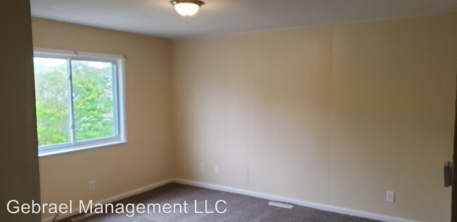 Building Photo - 5 br, 1 bath House - 2155 O'Brien Rd