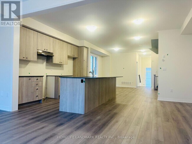 Building Photo - 2613 Apricot Ln