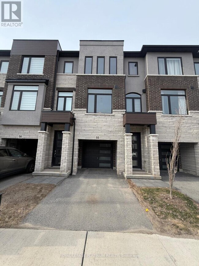 Building Photo - 290 Equestrian Way