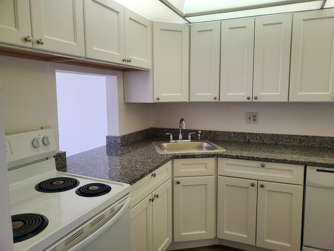 Foto del edificio - 6050 NW 64th Ave