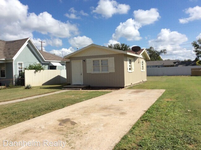 Building Photo - 1 br, 1 bath House - 208 SE 6th Street