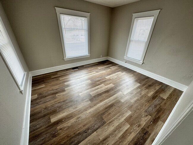 Foto del edificio - 409 8th St