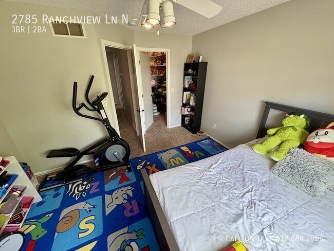 Foto del edificio - 2785 Ranchview Ln N