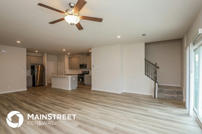 Building Photo - 1347 Sunny Lk Dr