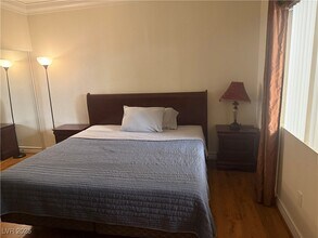 Building Photo - 220 E Flamingo Rd