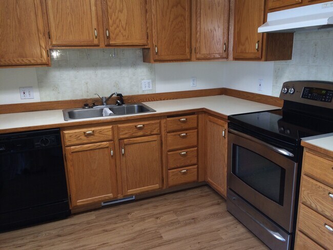 Building Photo - Ephrata House for Rent!