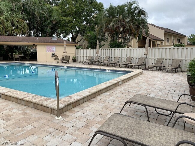 Building Photo - 16484 Timberlakes Dr
