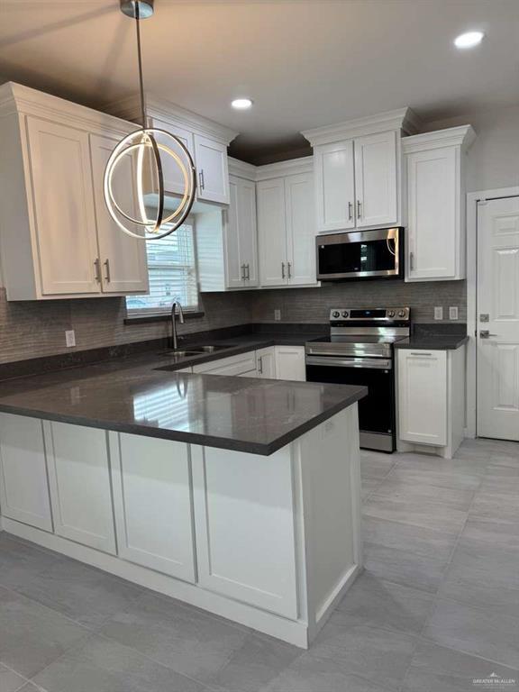 Foto del edificio - 13 Clarence Dr