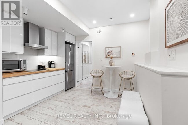 Building Photo - 89 Foxley St
