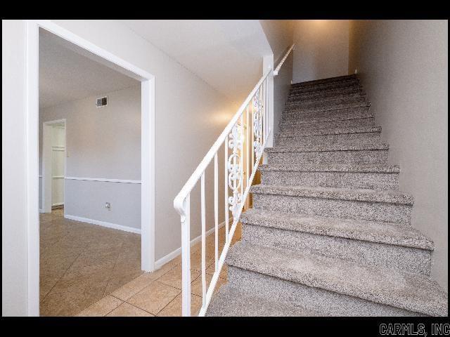 Building Photo - 7 Pickering Dr