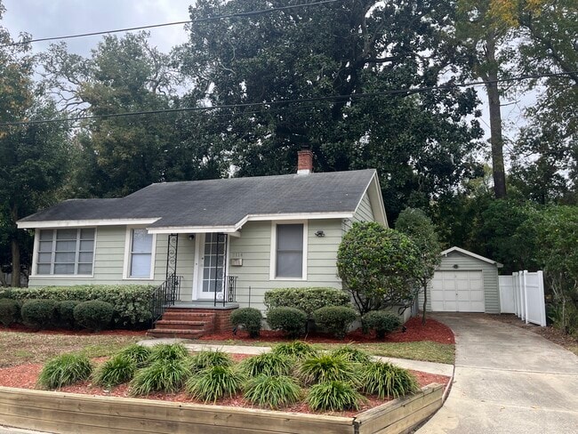 Building Photo - 2114 Arcadia Pl
