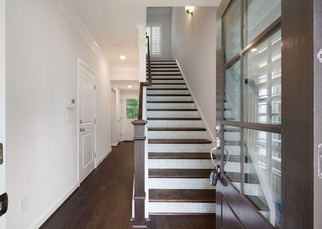 Building Photo - Stunning & Spacious Downtown Kennesaw Townhome 3 Bed 3.5 Bath w/2 Car Garage!