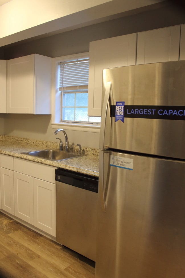 Brand new stainless fridge, dishwasher, sink - 573 Innkeeper Ln