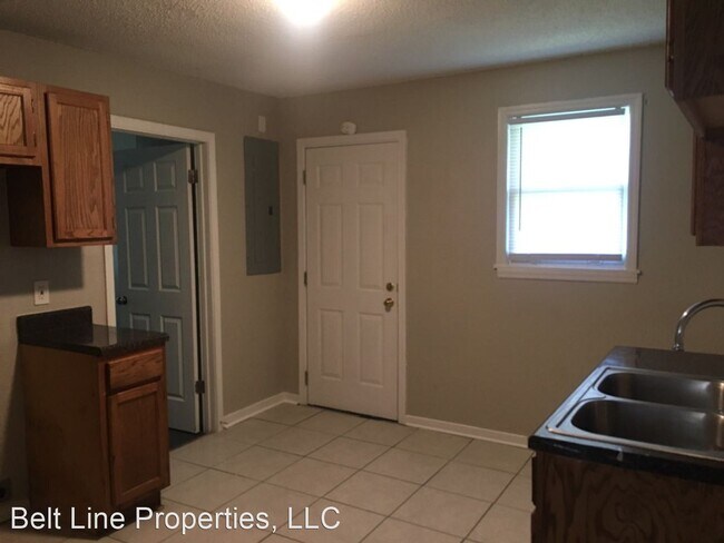 Foto del edificio - 3 br, 2 bath House - 508 Buntyn St