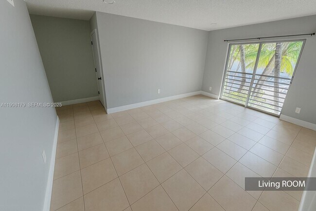 Foto del edificio - 5332 NE 6th Ave