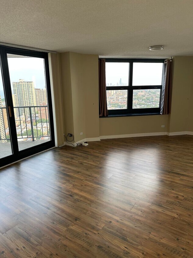 Primary Photo - Amazing views from this 31st floor 1bed on...