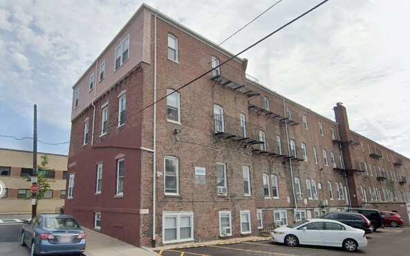 Foto del edificio - 180 North Beacon St