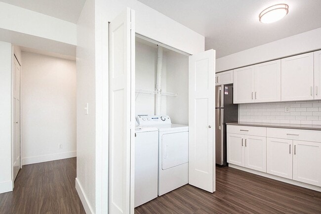 Building Photo - The Crossings Apartments