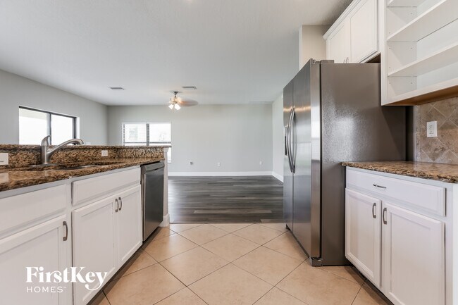 Building Photo - 14338 Haddon Mist Dr