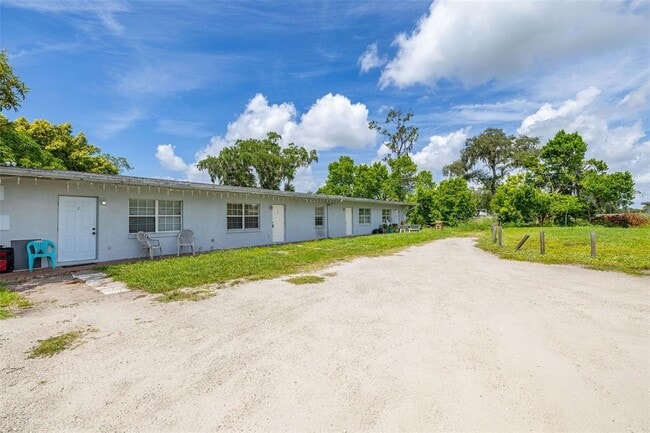 Building Photo - 2150 Barbara Dr
