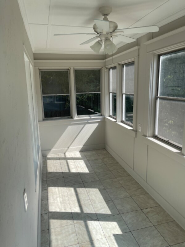 Building Photo - 3010 Wentworth Ave