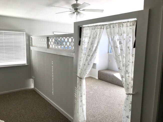 Foto del edificio - 525 Bonita St