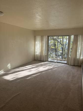 Building Photo - 426 10th St