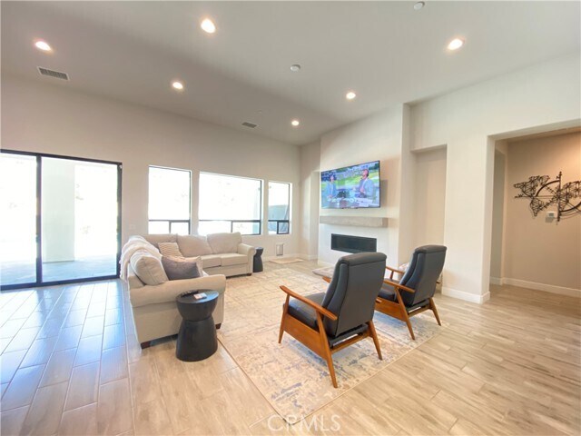 Foto del edificio - 49835 Meridian Wy