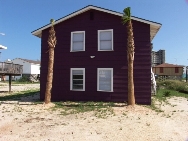 Primary Photo - 469 East 2nd Ave