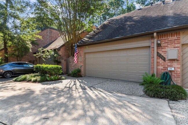 Building Photo - 236 Sugar Berry Cir