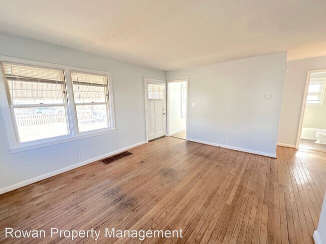 Building Photo - 2 br, 1 bath House - 8514 Summit St