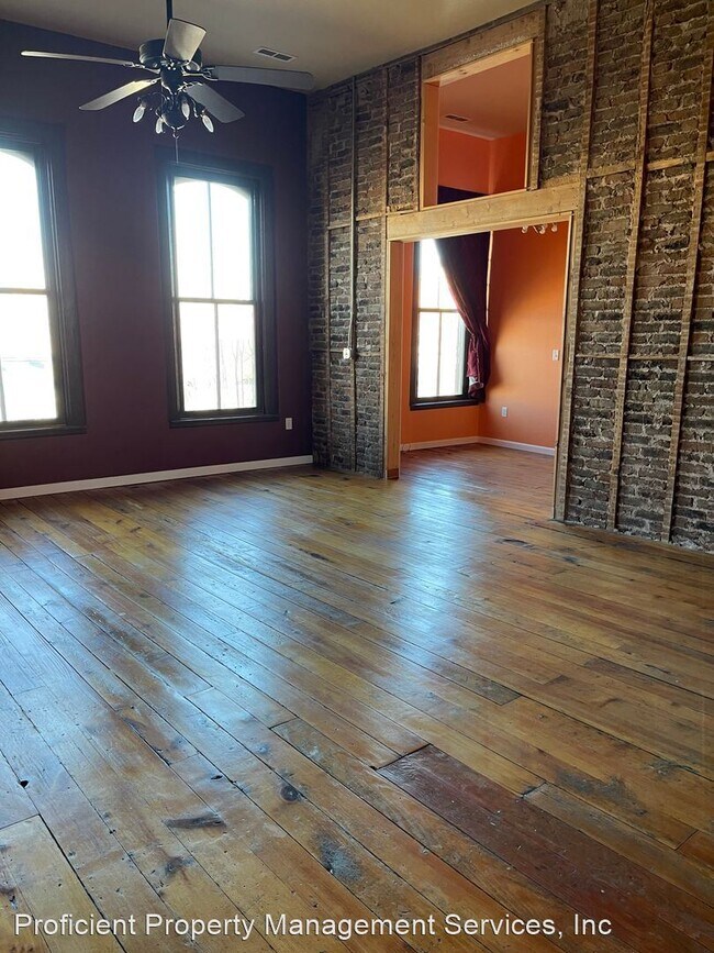 Building Photo - 1 br, 1 bath House - 414 Main St Apt 201