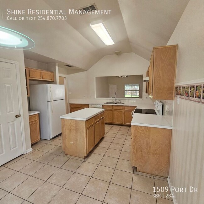 Building Photo - 1509 Port Dr
