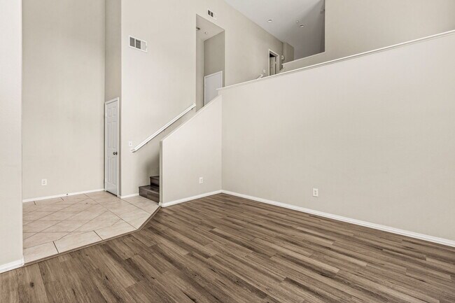 Building Photo - 33640 Willow Haven Ln