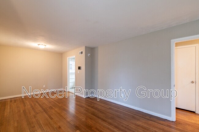 Building Photo - 5121 Ginger Cir