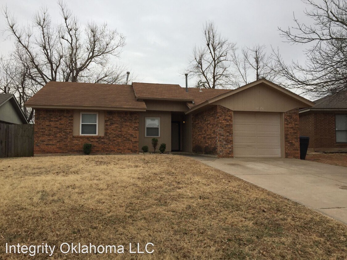 Primary Photo - 3 br, 1.5 bath House - 12328 SW 15th Terrace