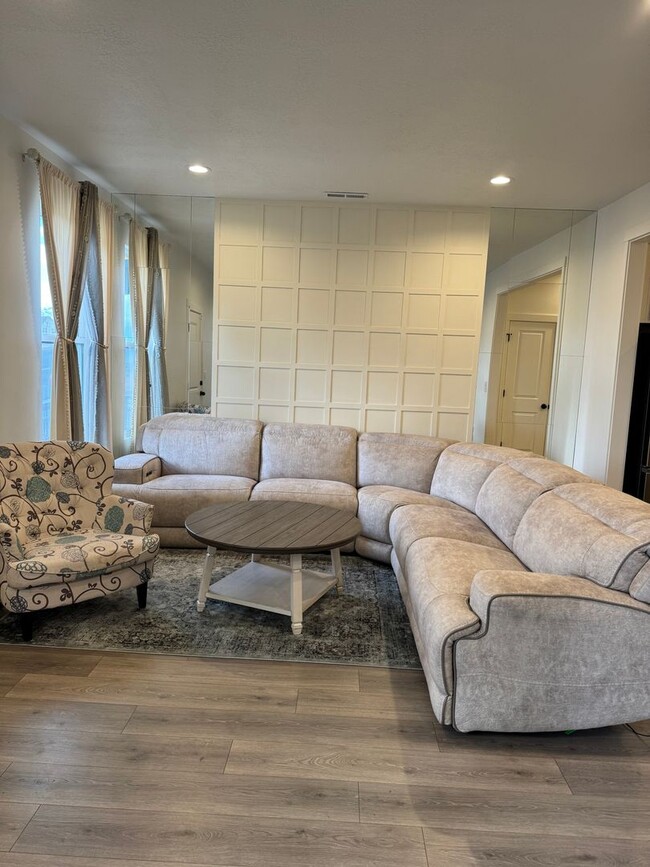 Foto del edificio - Gorgeous Home in South Jordan!!!