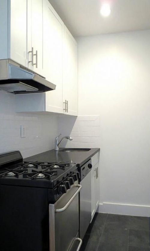 Foto del edificio - 239 E 24th St