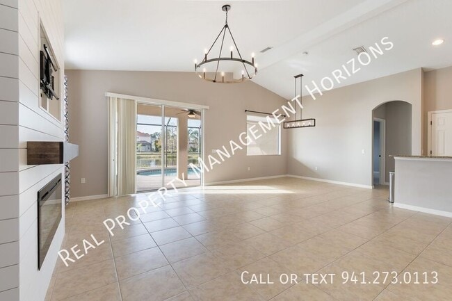 Foto del edificio - 15683 Lemon Fish Dr