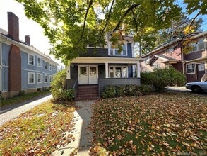 Building Photo - 953 West Blvd