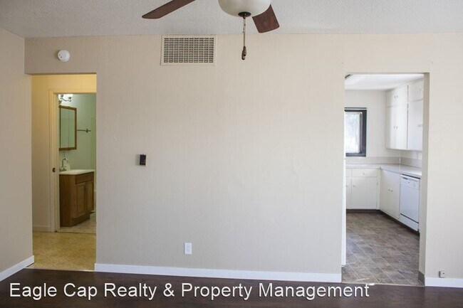 Foto del edificio - 2 br, 1 bath House - 2507 N Fir St.