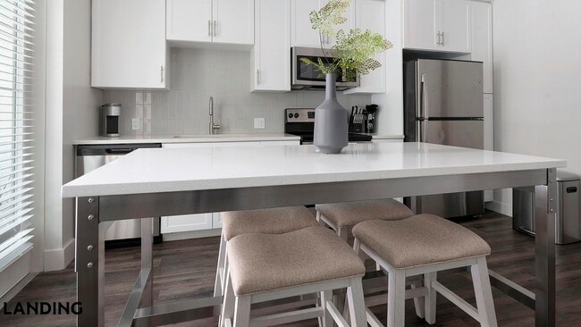 Building Photo - 2220 W First St