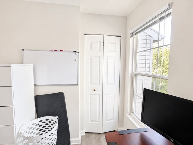 Building Photo - 1711 Vonnies View Ct