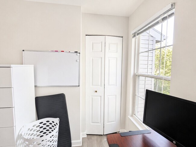Foto del edificio - 1711 Vonnies View Ct