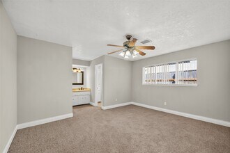 Building Photo - 11447 Kirkvalley Dr Building Photo - 11447 Kirkvalley Dr