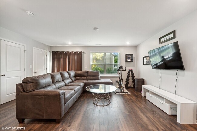 Foto del edificio - 45 Timber Wolf Dr