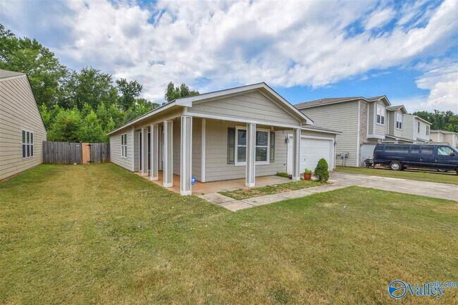 Building Photo - 15395 Mill Valley Dr