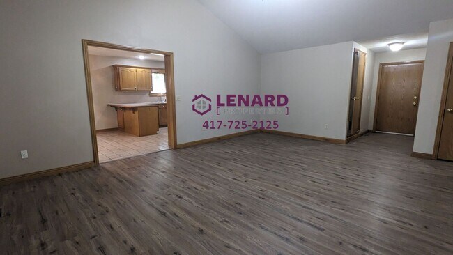 Foto del edificio - Beautiful and Spacious 3 Bedroom House!